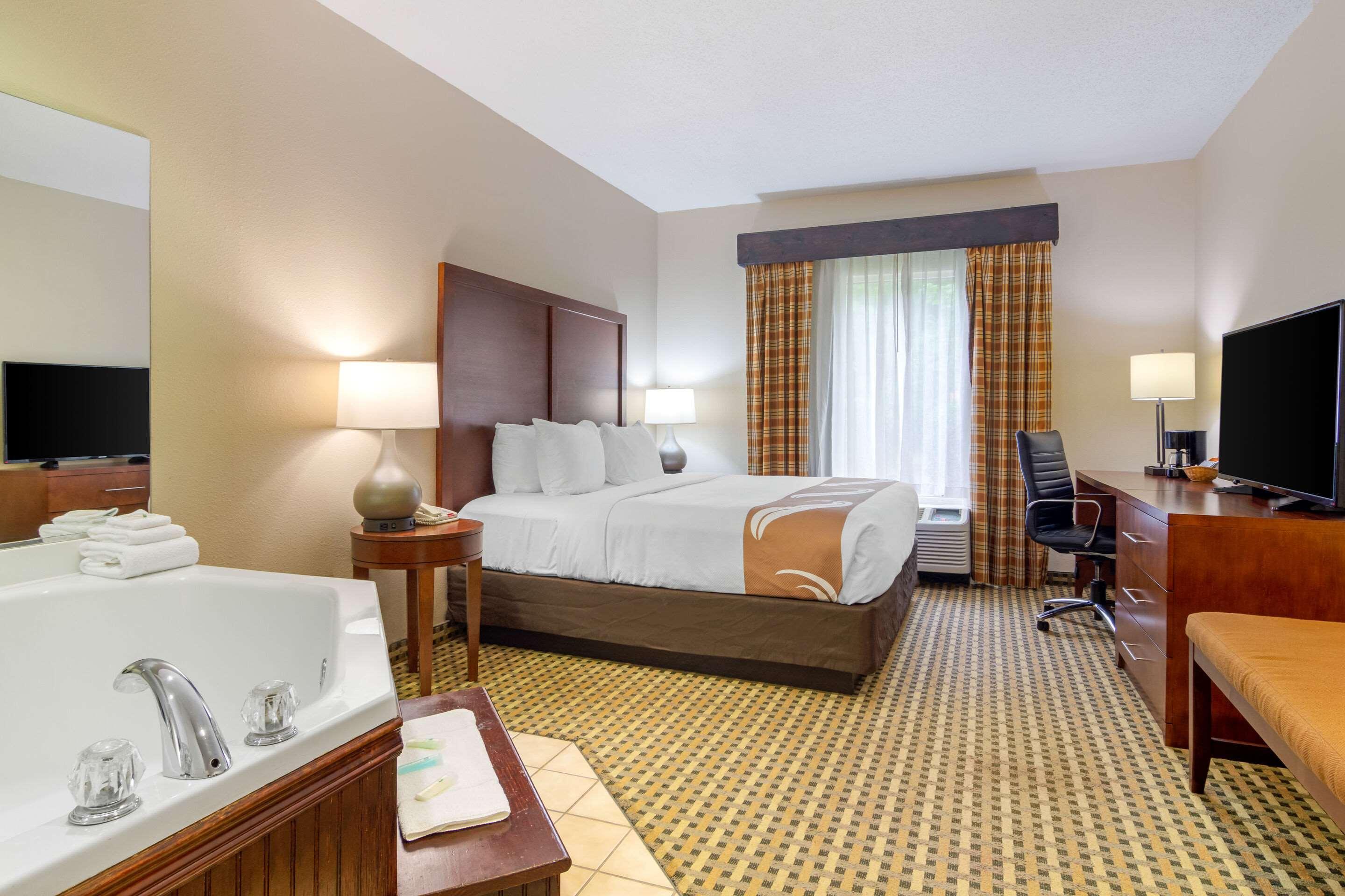 Quality Inn & Suites Decatur - Atlanta East Lithonia Exterior photo
