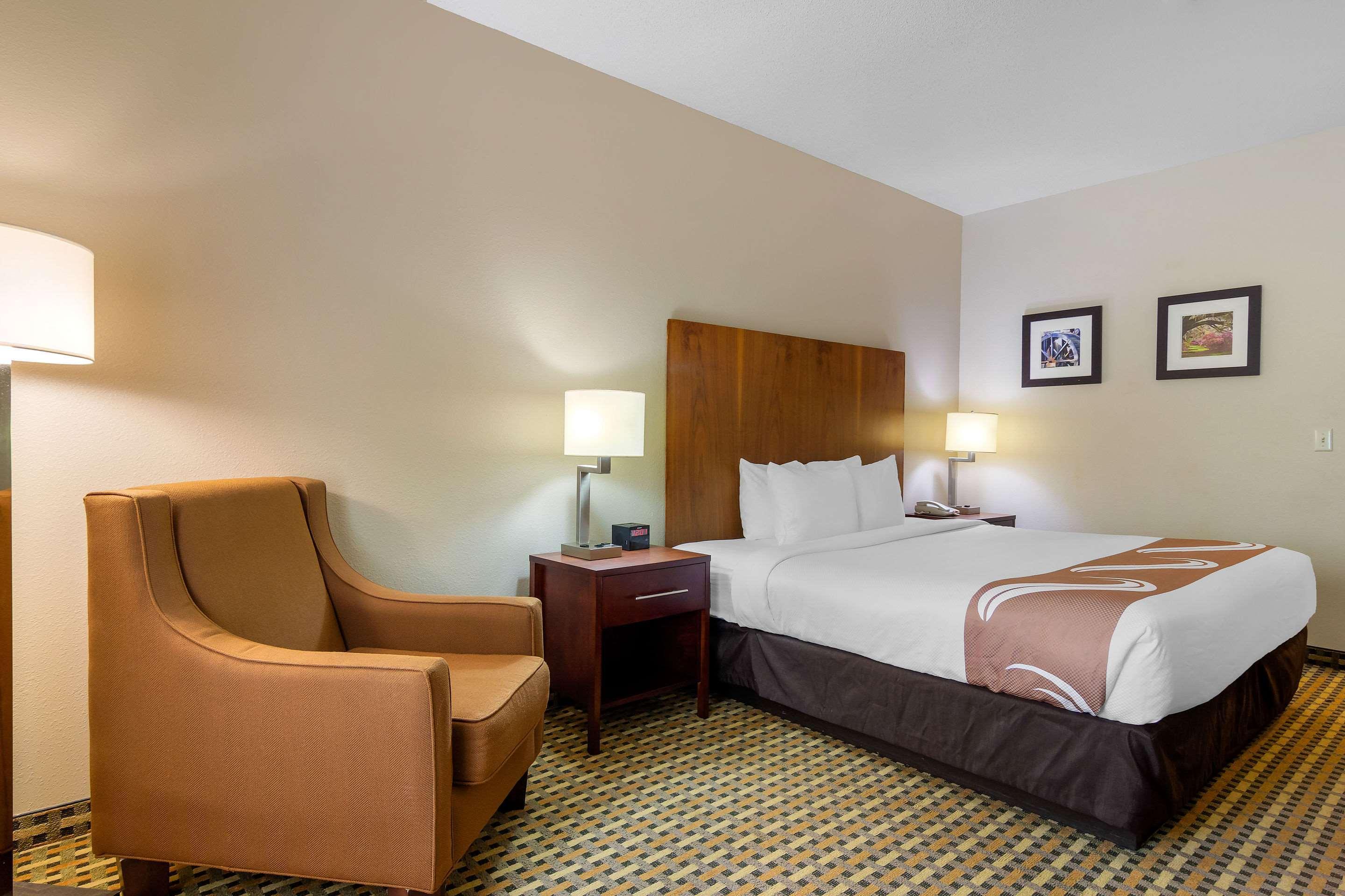 Quality Inn & Suites Decatur - Atlanta East Lithonia Exterior photo