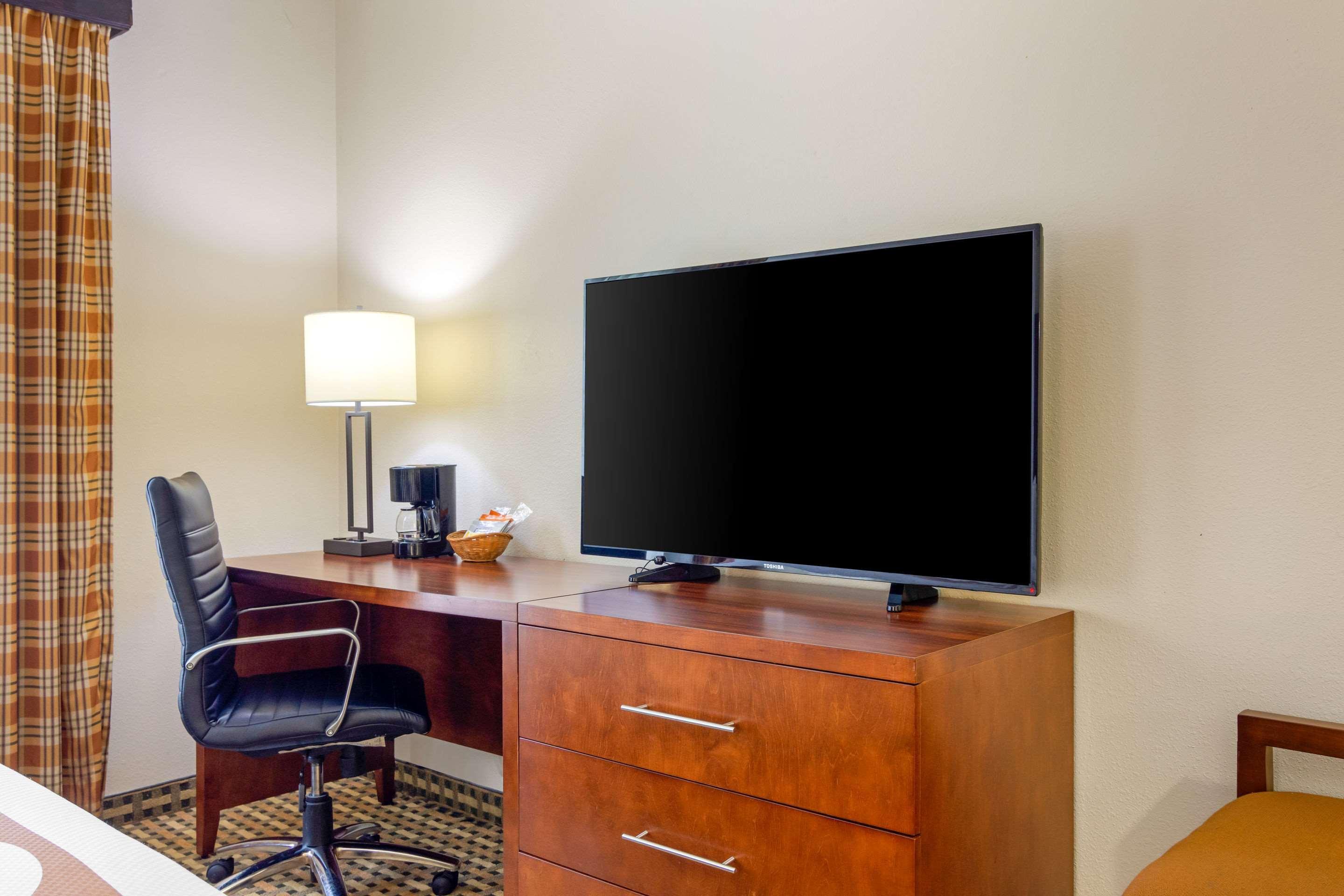 Quality Inn & Suites Decatur - Atlanta East Lithonia Exterior photo