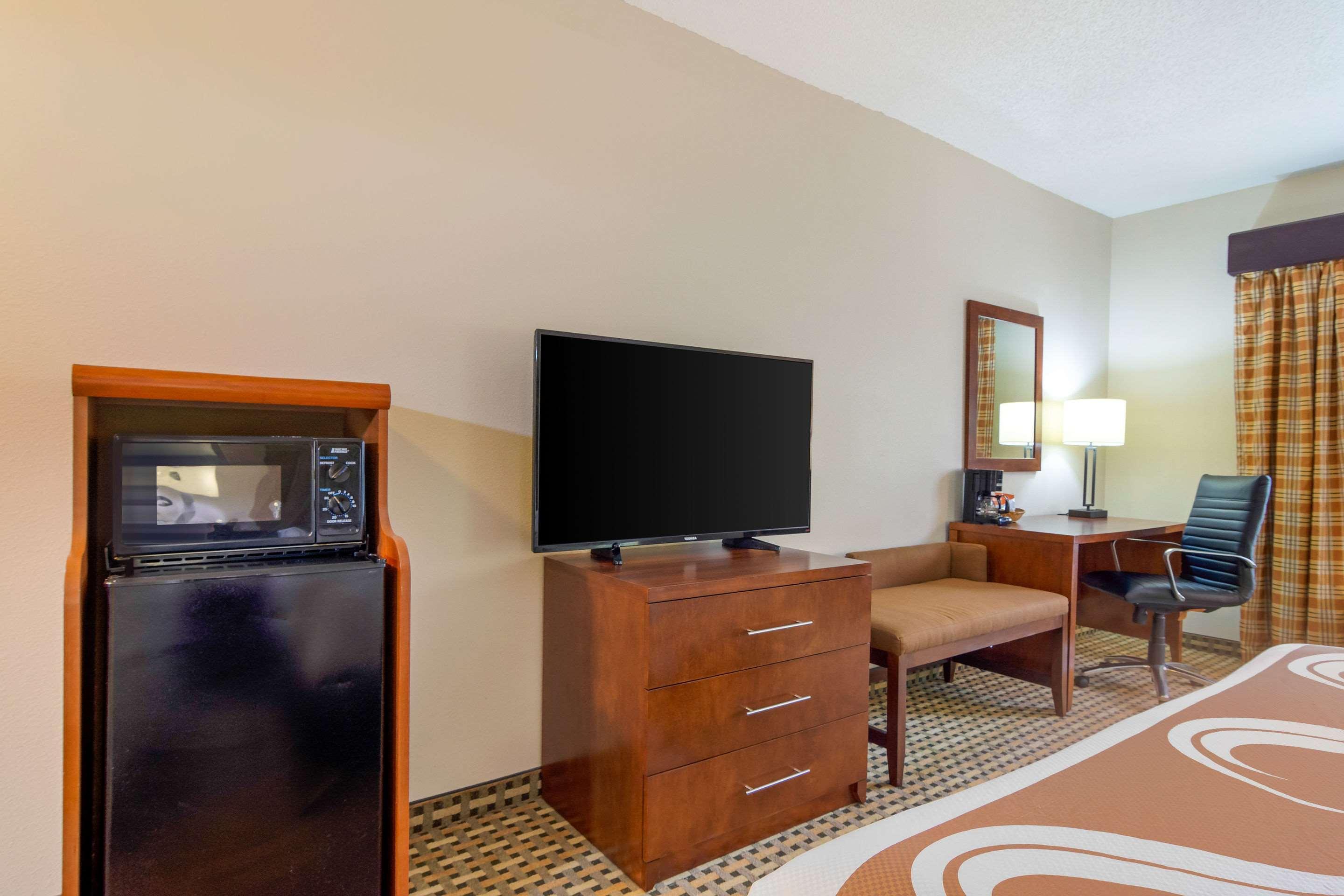 Quality Inn & Suites Decatur - Atlanta East Lithonia Exterior photo